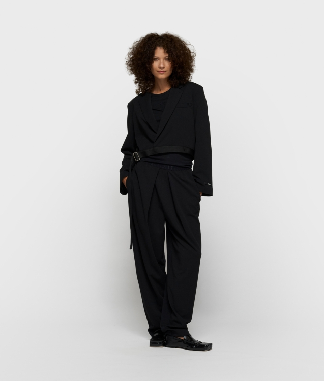 10 Days/
pleated pants