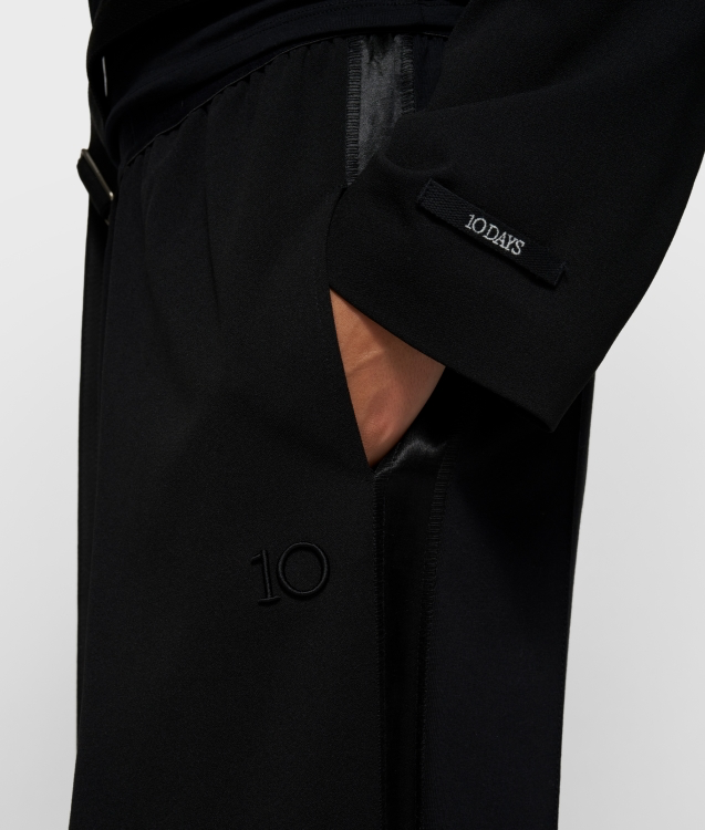 10 Days/
belted blazer crepe