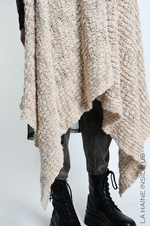 Lahaineinsideus, Strickweste