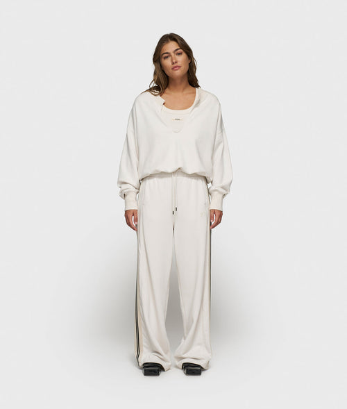 10 Days, WESTERN JOGGER TAPE