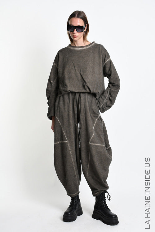 Lahaineinsideus, Doppelter Crop Sweatshirt