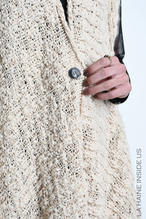 Lahaineinsideus, Strickweste